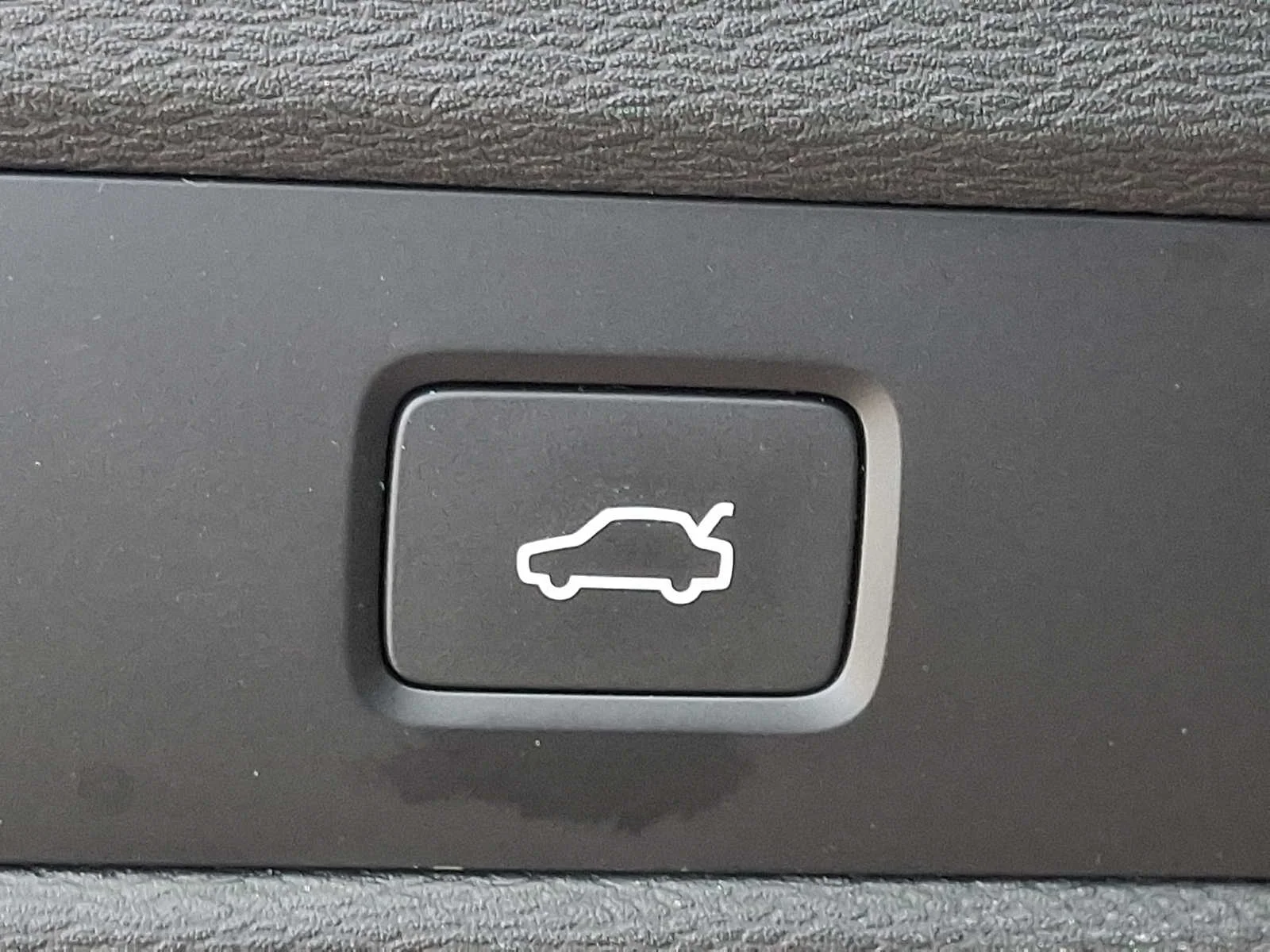 2023 Volvo XC60 Plus - Photo 25