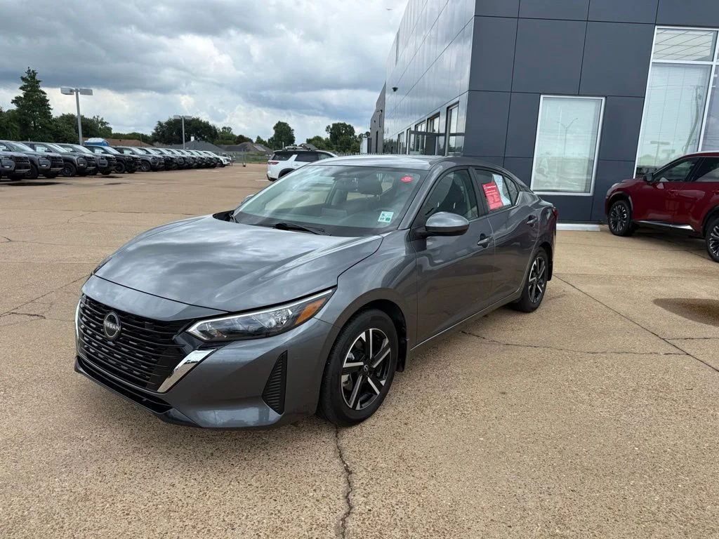 2025 Nissan Sentra SV CVT's photo