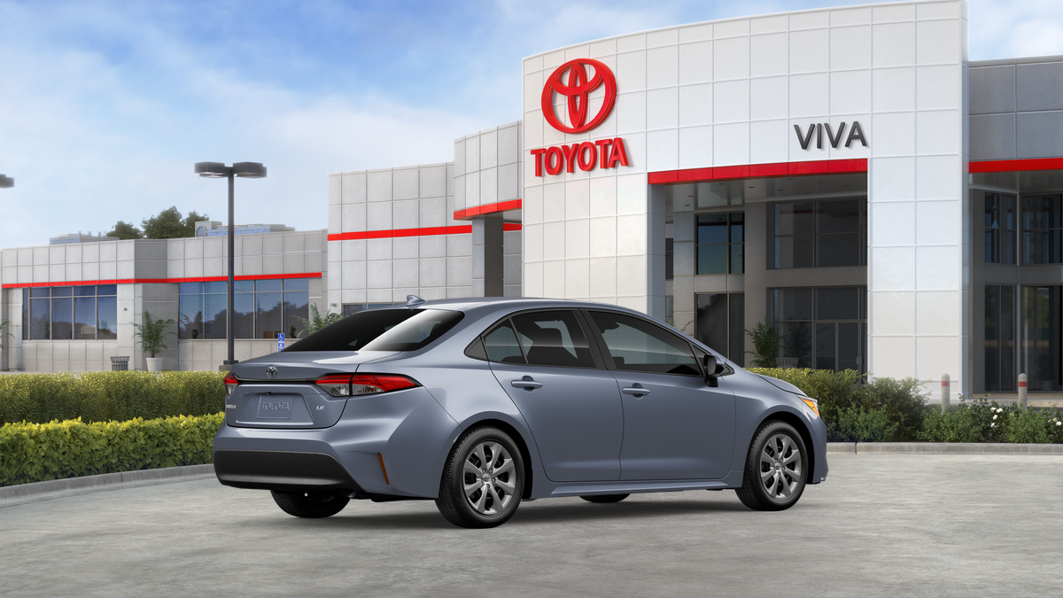 2026 Toyota Corolla LE - Photo 9
