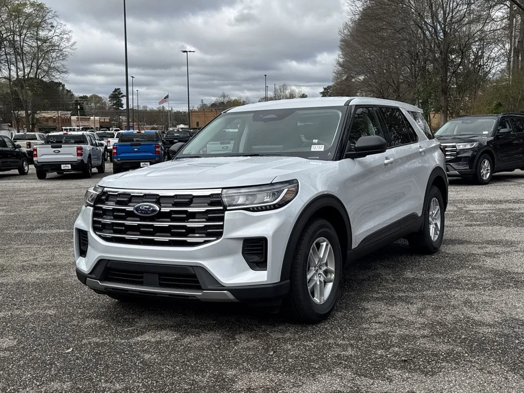New 2026 White Ford Active image 3