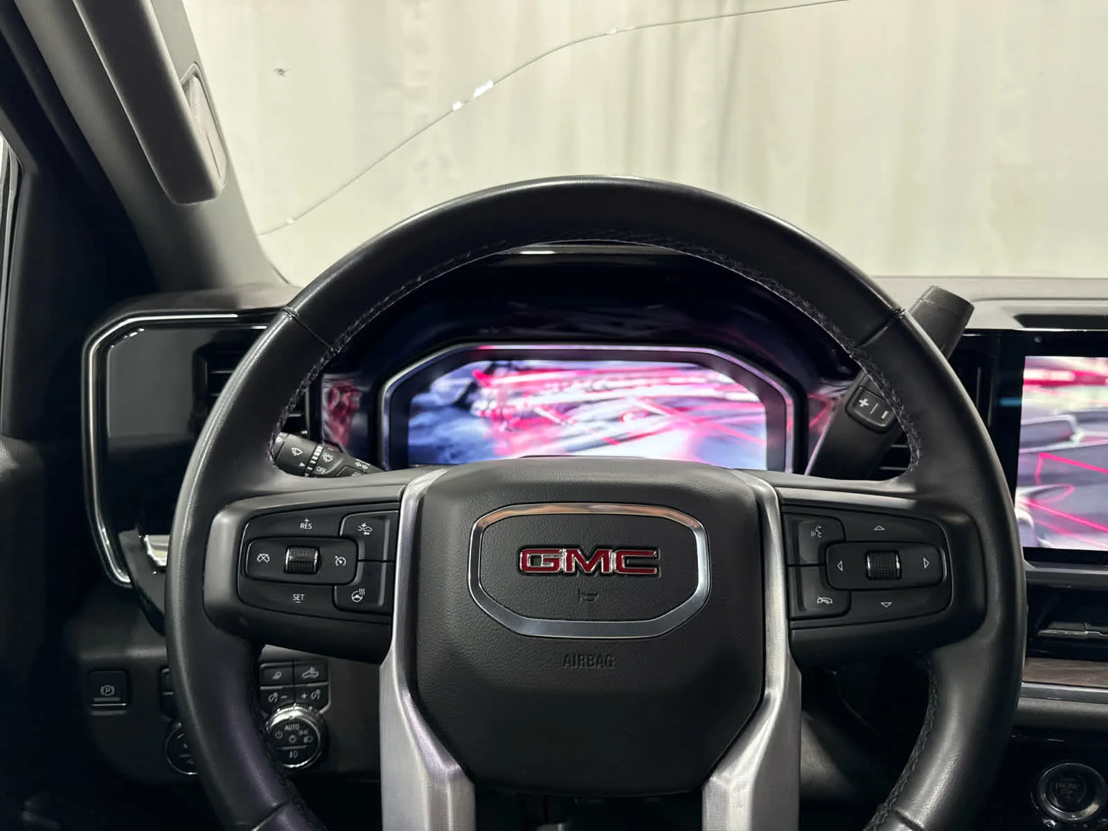 Certified Used 2024 Sterling Metallic GMC SLT image 16