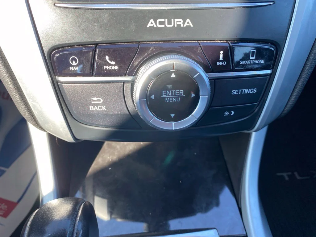 Used 2020 White Acura 2.4L Technology Pkg image 22