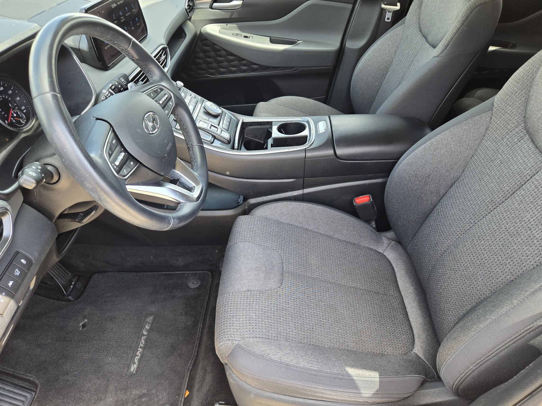 Used 2023 Shimmering Silver Hyundai SEL image 13