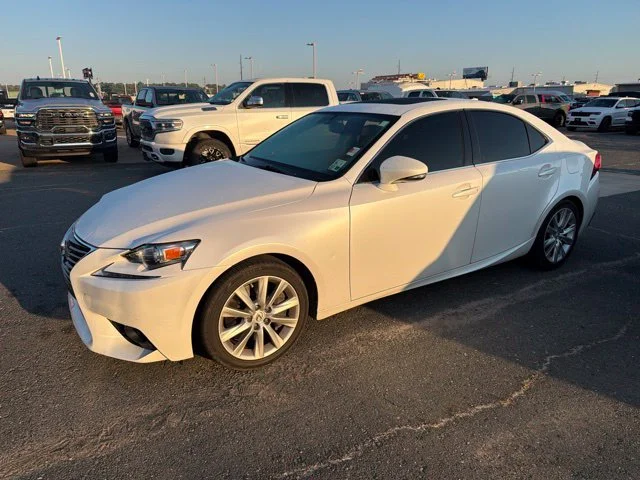 Used 2016 White Lexus 200t image 2