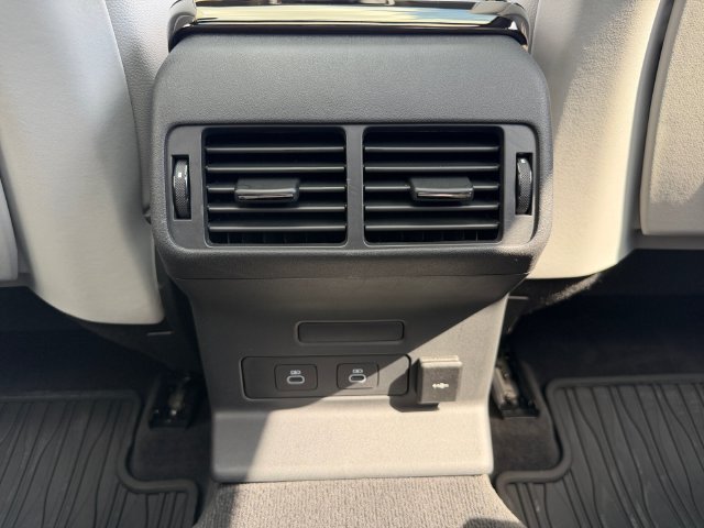 Used 2026 Gray Land Rover Dynamic SE image 19