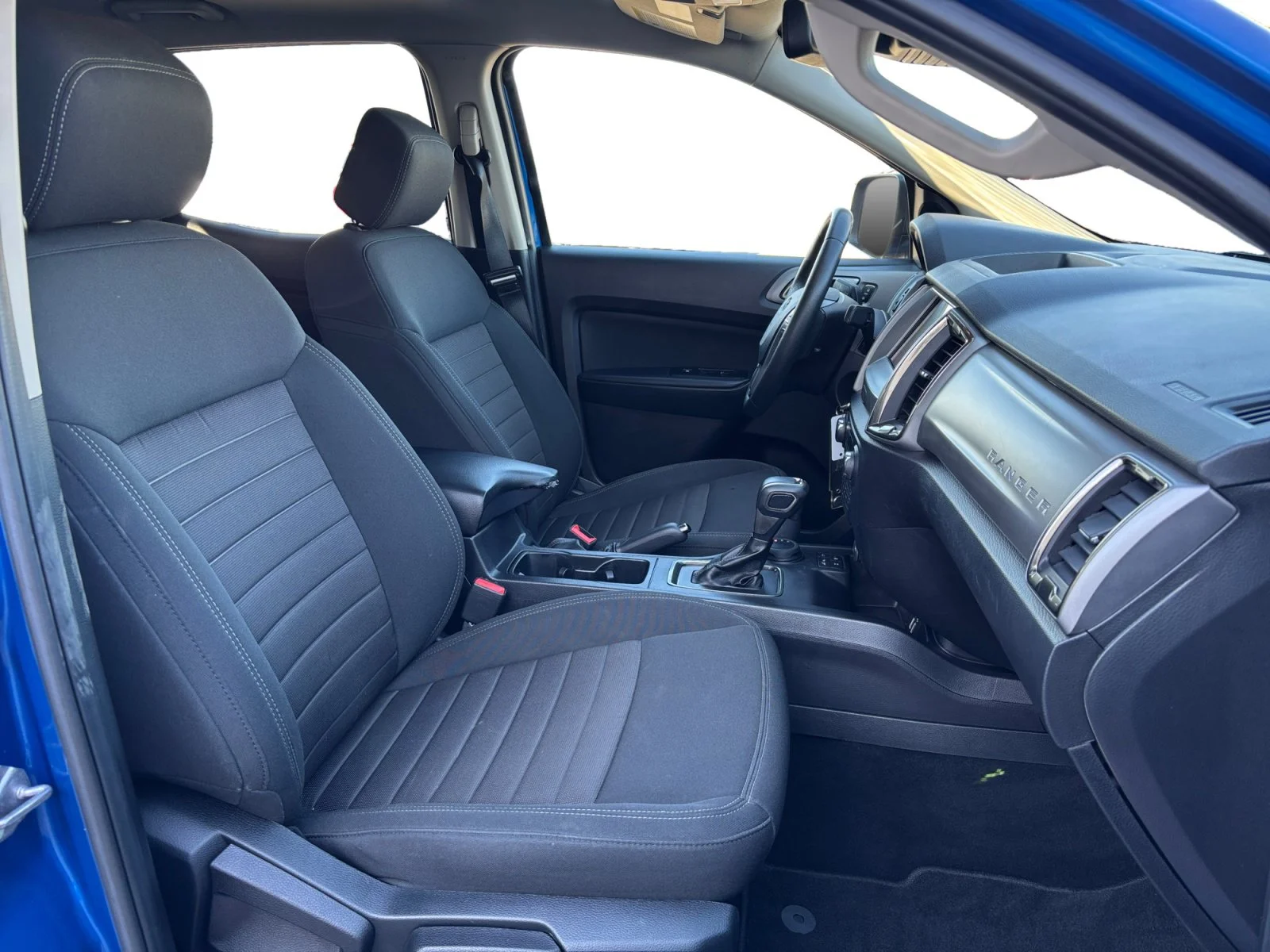 Used 2019 Lightning Blue Metallic Ford XLT image 17