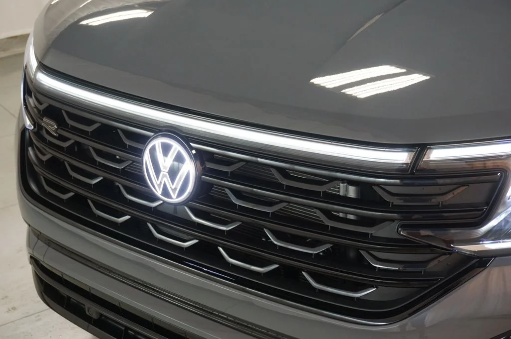 New 2026 Pure Gray Volkswagen 2.0T SEL R-Line Black image 37