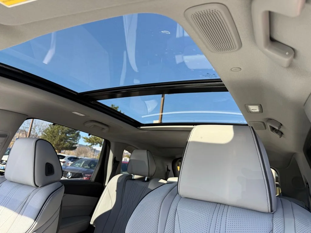 Certified Used 2026 Solar Silver Metallic Acura Advance Package image 25
