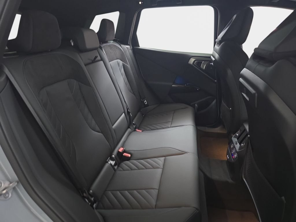 New 2026 Brooklyn Grey Metallic BMW M50 xDrive image 11