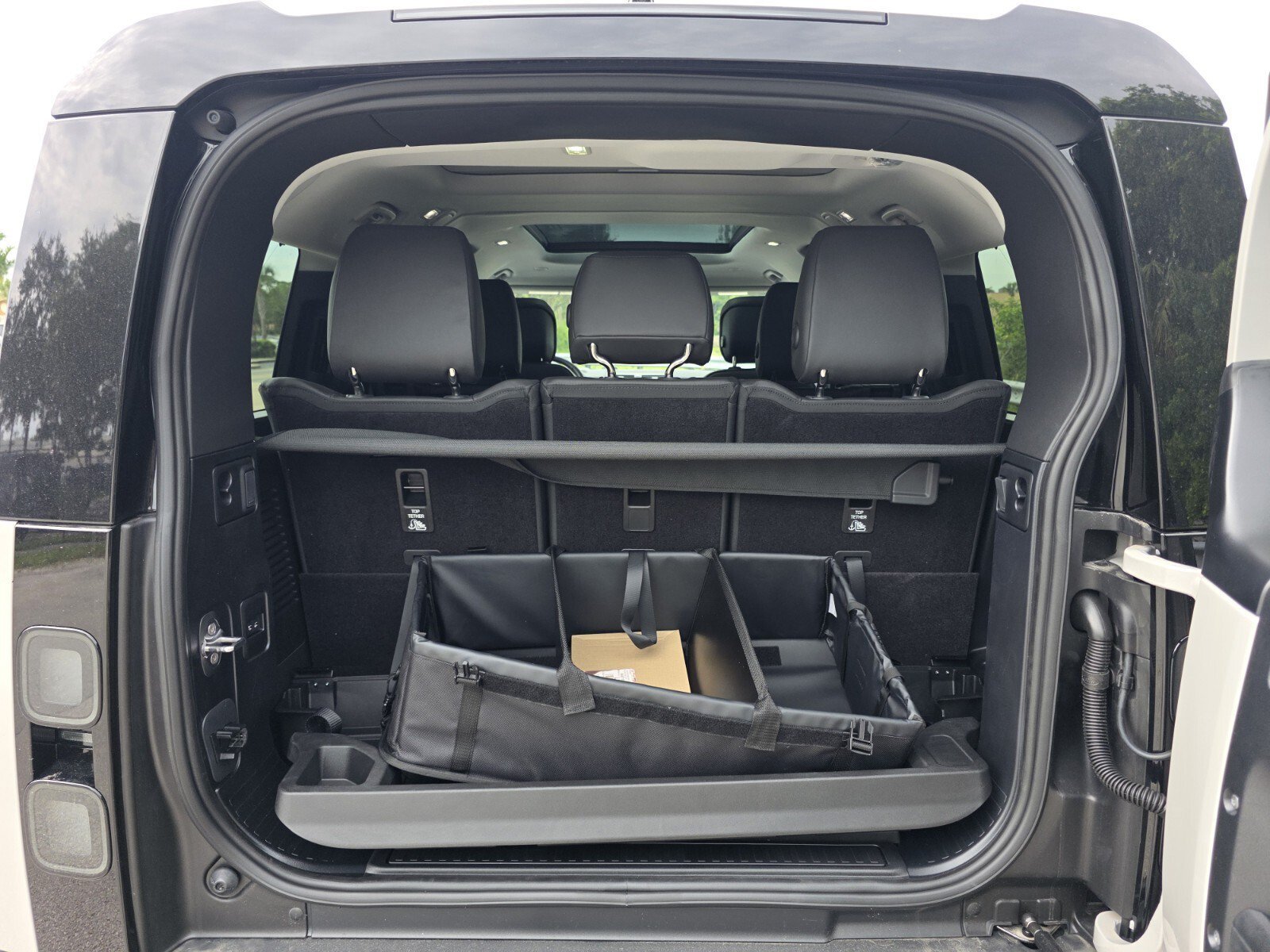 New 2026 Borasco Grey Land Rover P400 X-Dynamic SE image 15