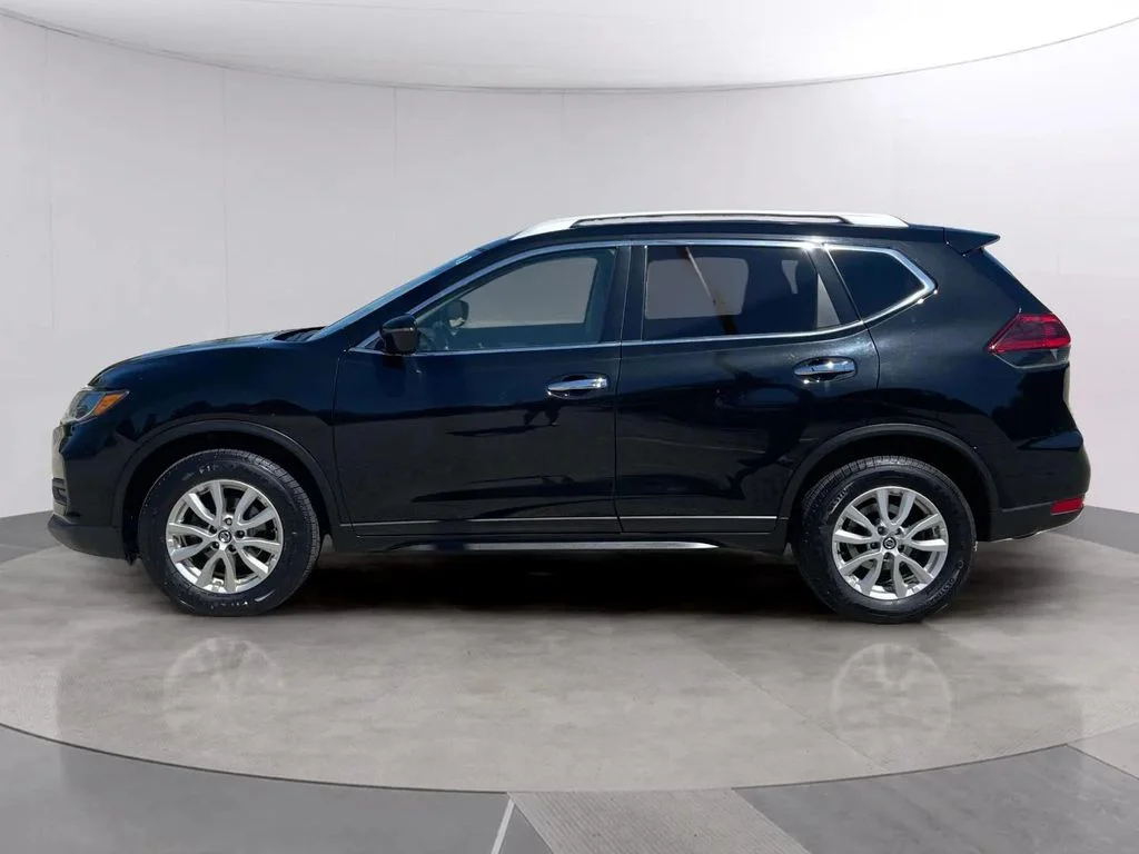 Used 2020 Nissan Rogue SV with VIN KNMAT2MV0LP514293 for sale in Racine, WI