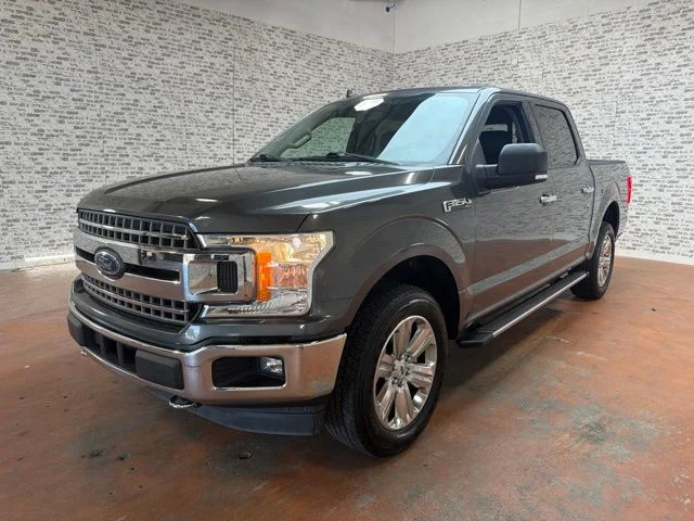 Used 2019 Gray Ford XLT image 3