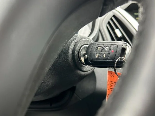 Used 2015 White Chevrolet LTZ image 38