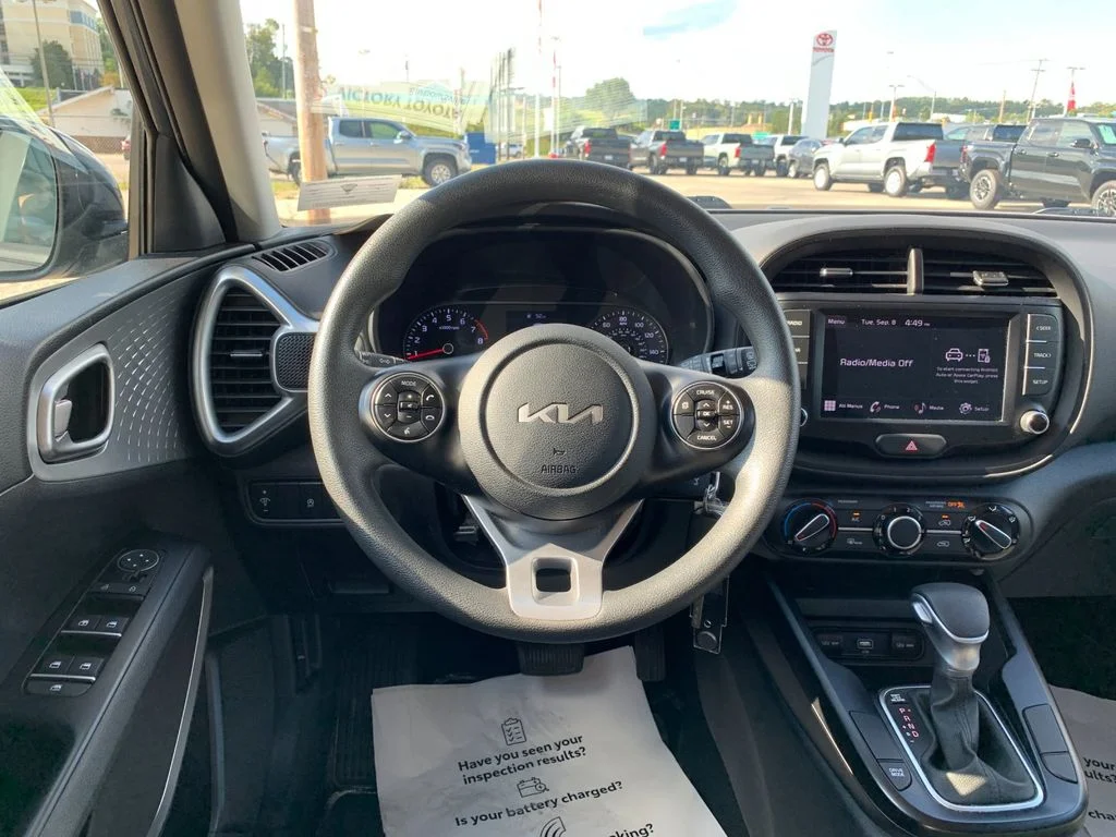 Used 2022 Gray Kia LX image 17