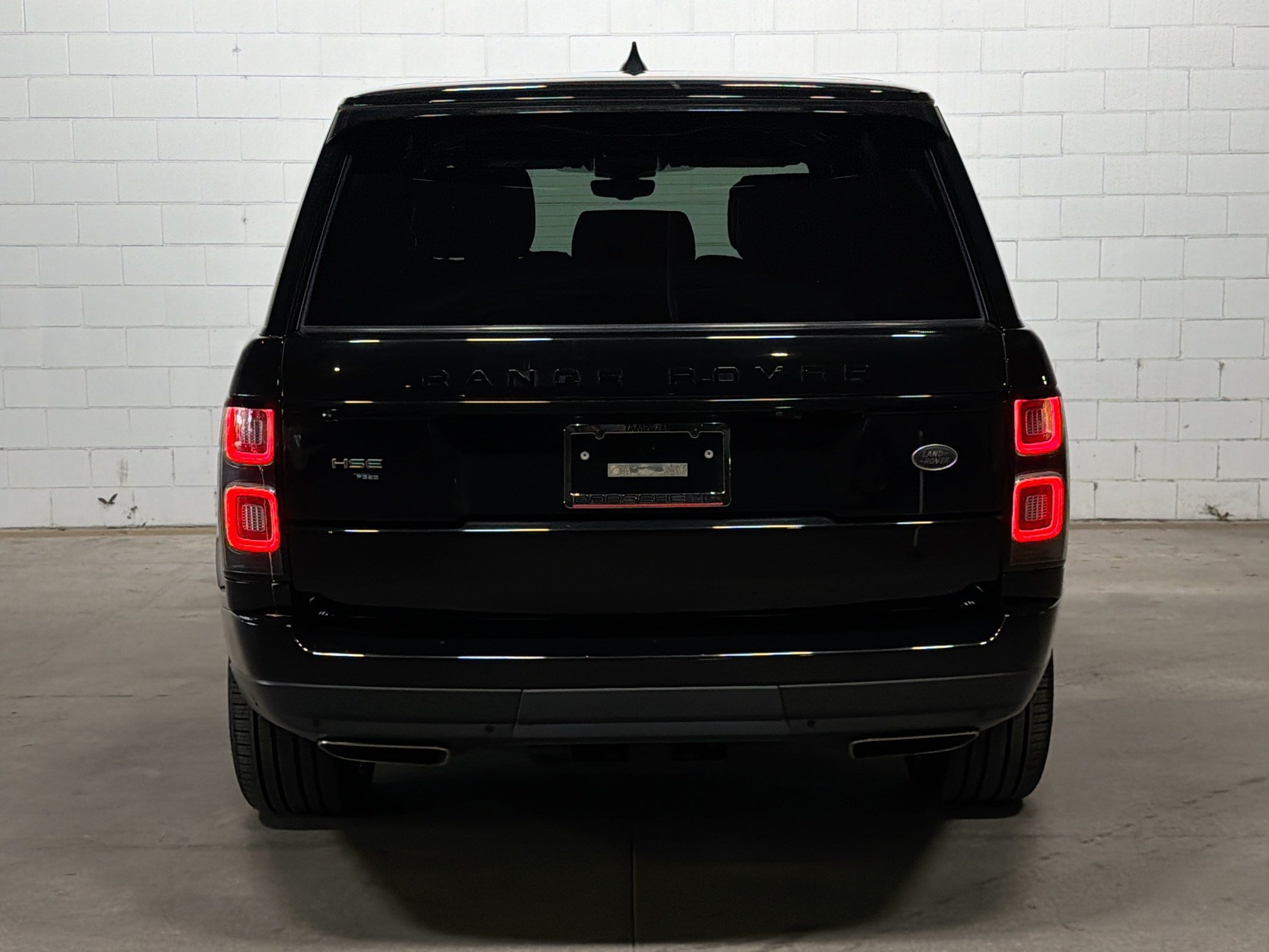 Used 2021 Santorini Black Metallic Land Rover P525 Westminster image 7