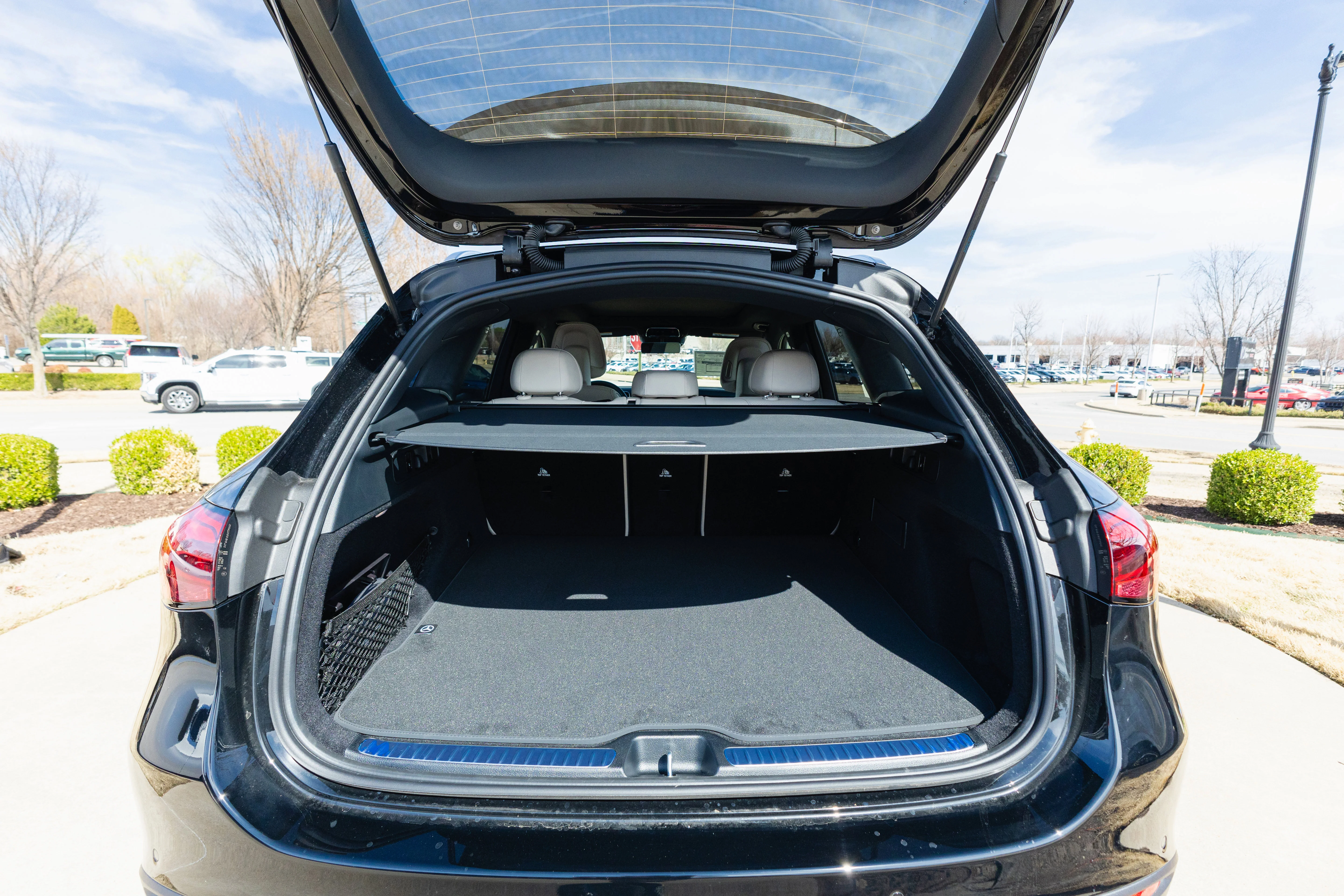 Used 2026 Black Mercedes-Benz GLC 300 image 31