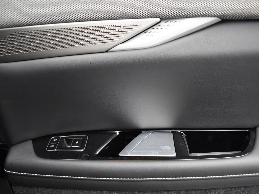 2026 CADILLAC OPTIQ - Image 33