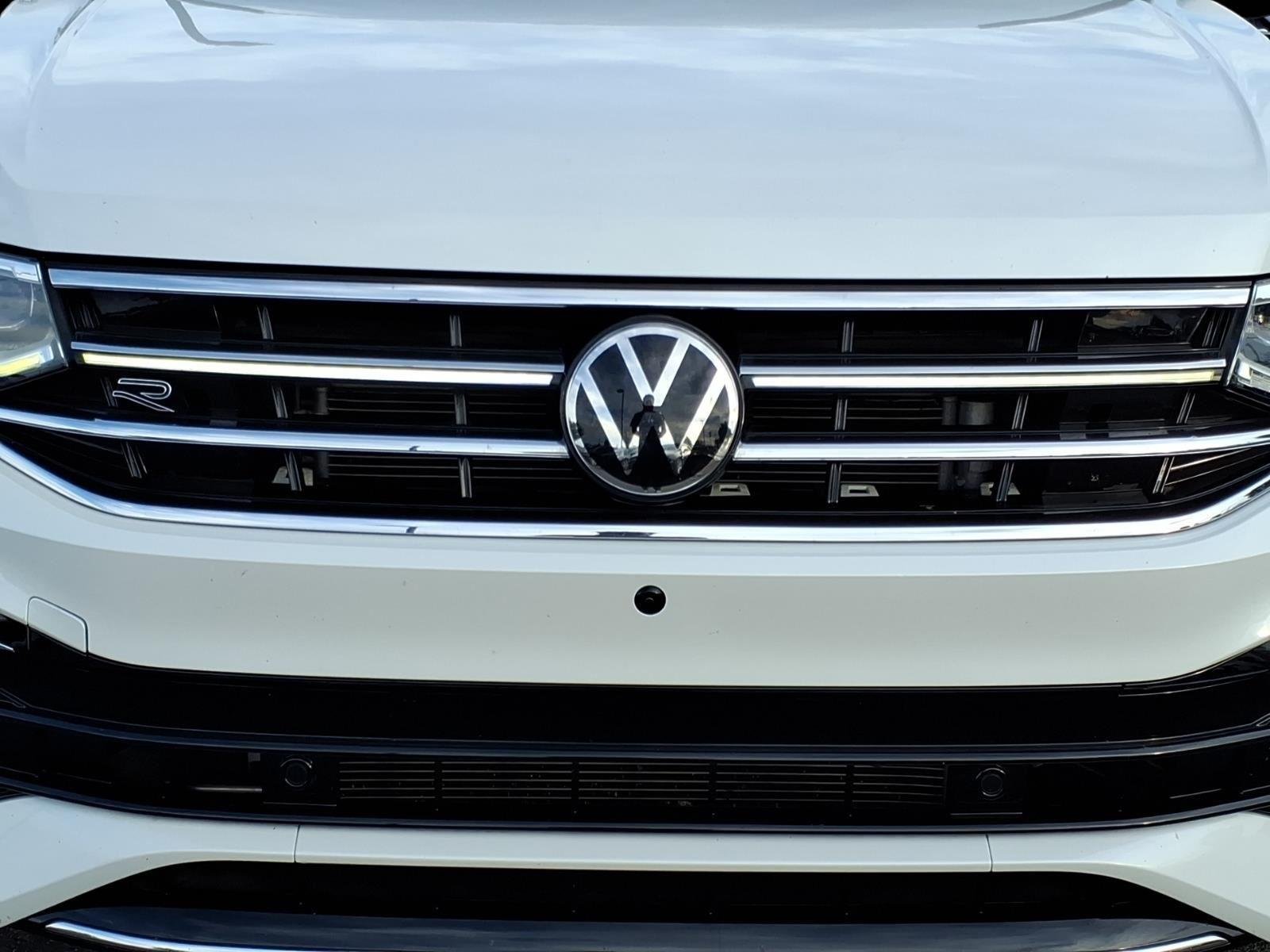 Used 2023 Opal White Pearl Volkswagen SEL R-Line image 15