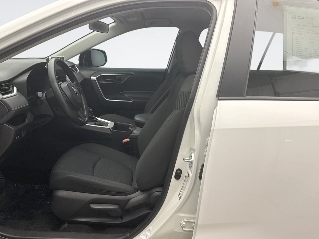 Used 2024 Ice Toyota LE image 11