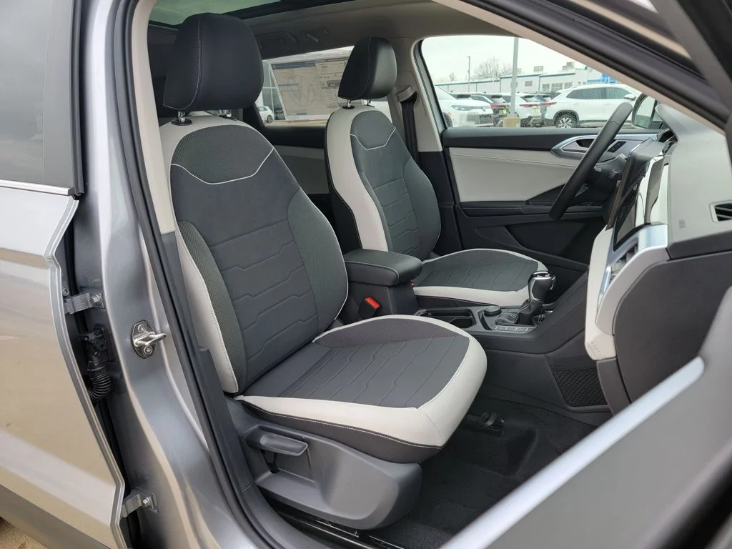 2026 Volkswagen Taos SE - Photo 12