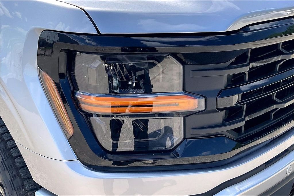 New 2026 Ford F-150 XLT 4D SuperCrew