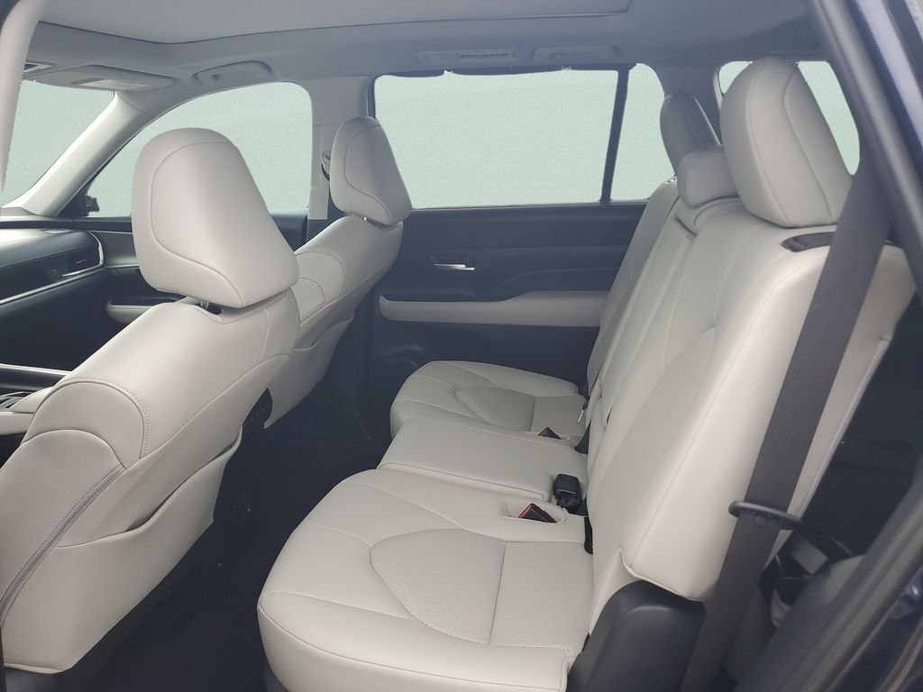 Certified Used 2026  Toyota XLE image 10