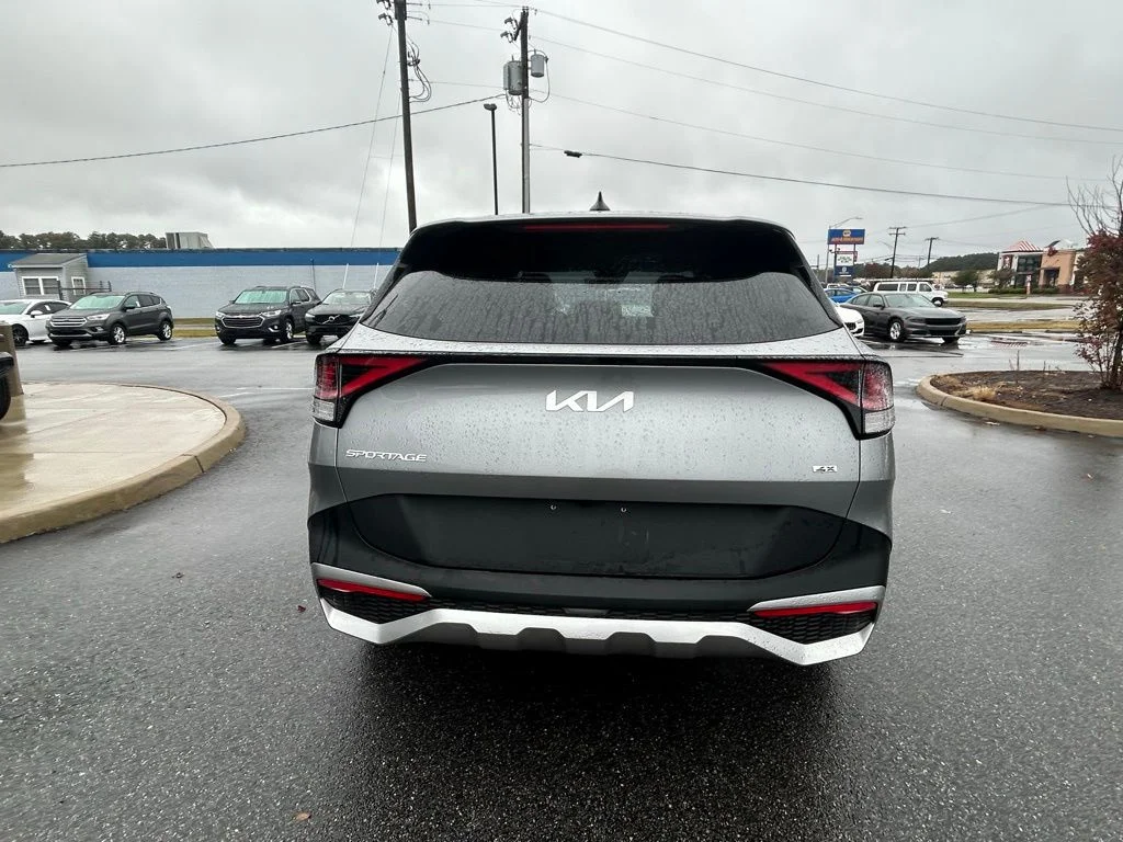 2024 Kia Sportage LX - Photo 4