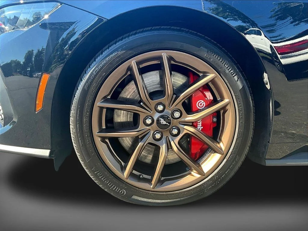 Used 2025 Black Ford GT Premium image 35