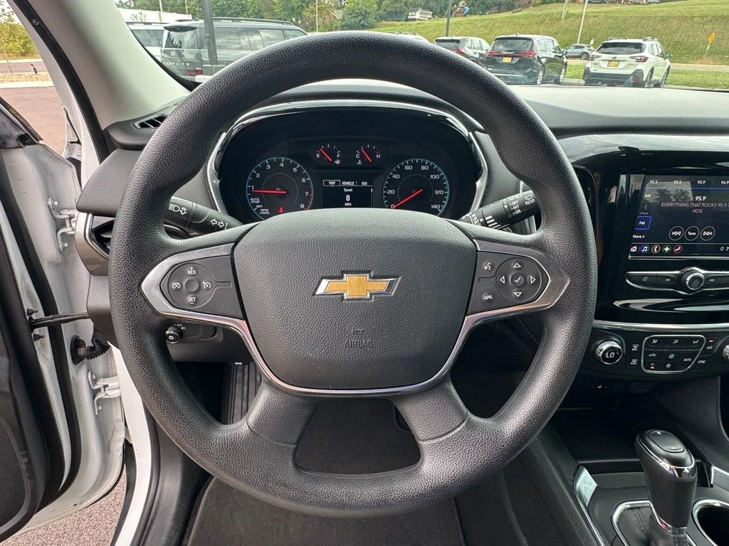 Used 2020 White Chevrolet LS image 25