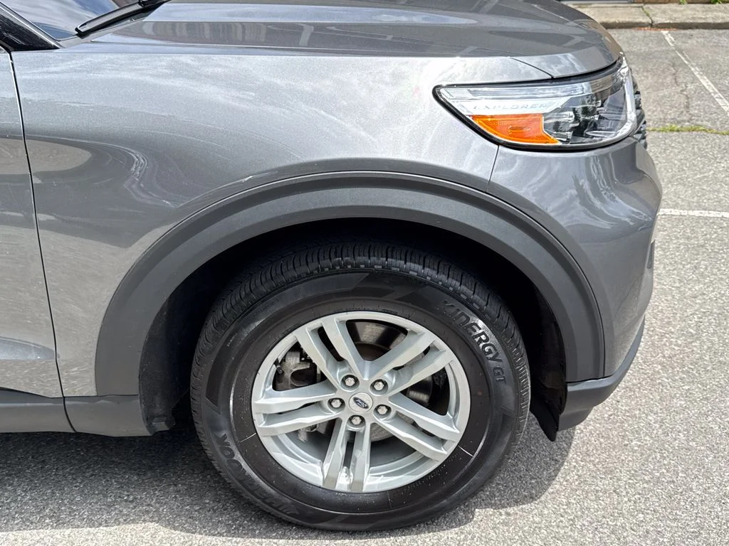 Used 2023 Carbonized Gray Metallic Ford XLT image 9