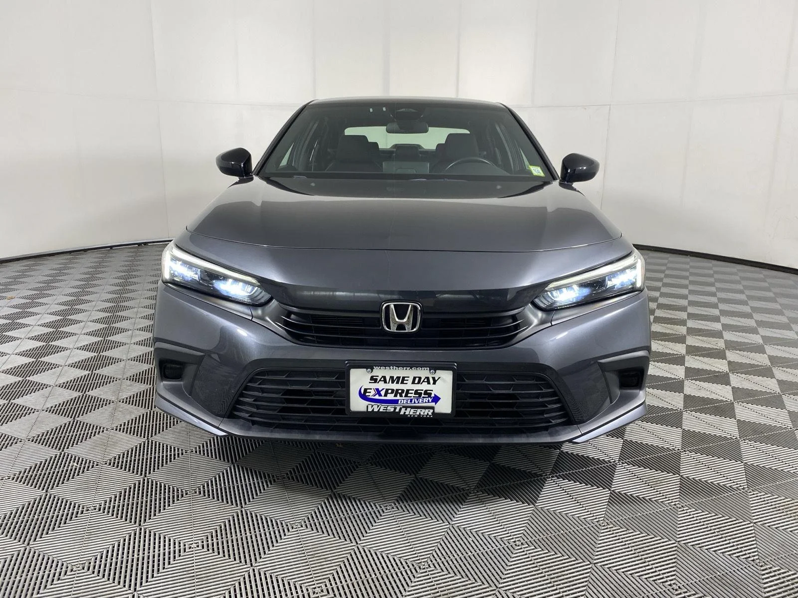 Used 2023 Meteorite Gray Metallic Honda Sport image 2
