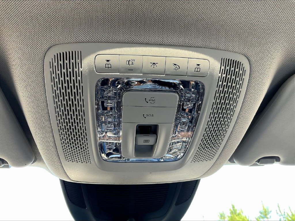 Certified Used 2025 MANUFAKTUR Alpine Gray Mercedes-Benz GLE 350 image 17