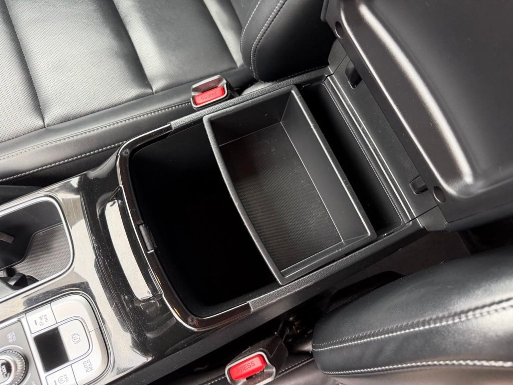 Used 2022 Ebony Black Kia LX image 27