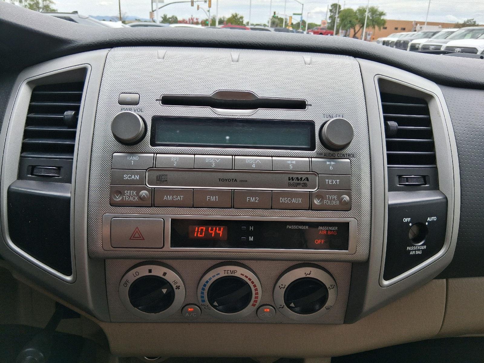 Used 2009 Pyrite Mica Toyota PreRunner image 30