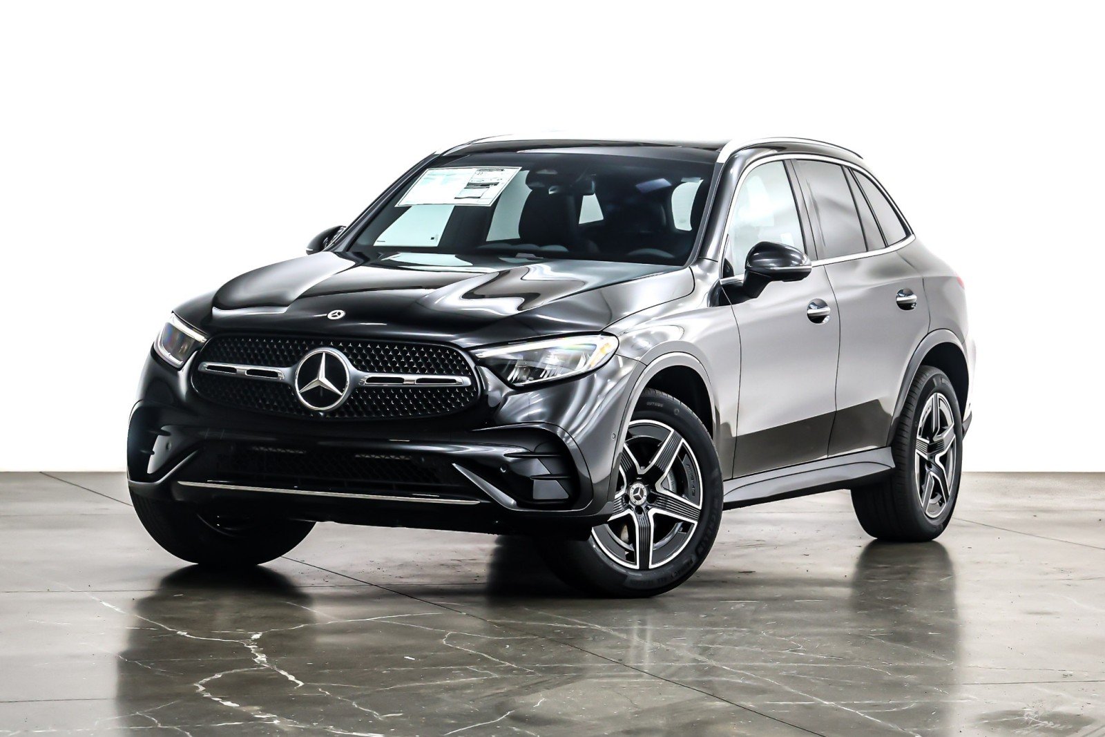 2026 Mercedes-Benz GLC GLC 300's photo
