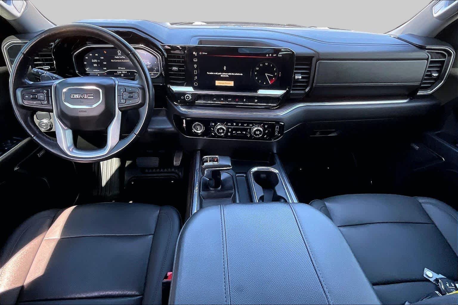 Used 2023 Onyx Black GMC SLT image 16