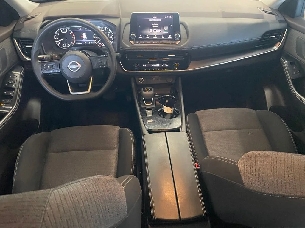 Used 2022 Gray Nissan SV image 11