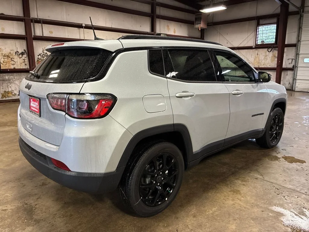 2025 Jeep Compass Latitude - Photo 5