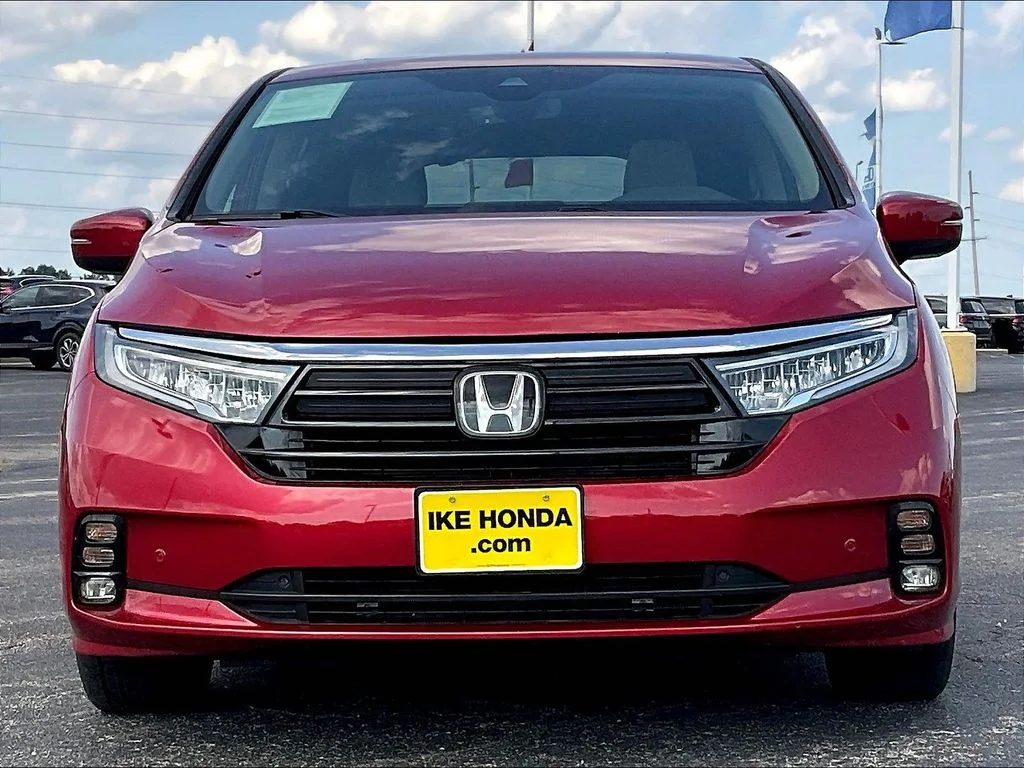 Certified Used 2022 Radiant Red Metallic II Honda Touring image 8