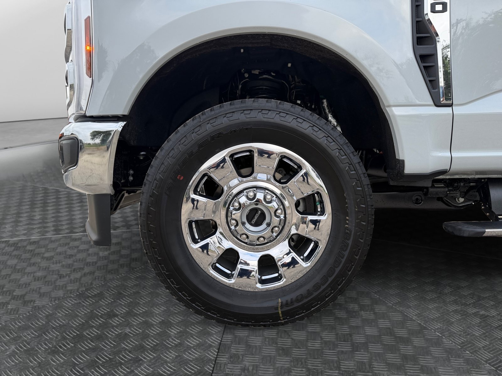 New 2026 Avalanche Ford LARIAT image 9