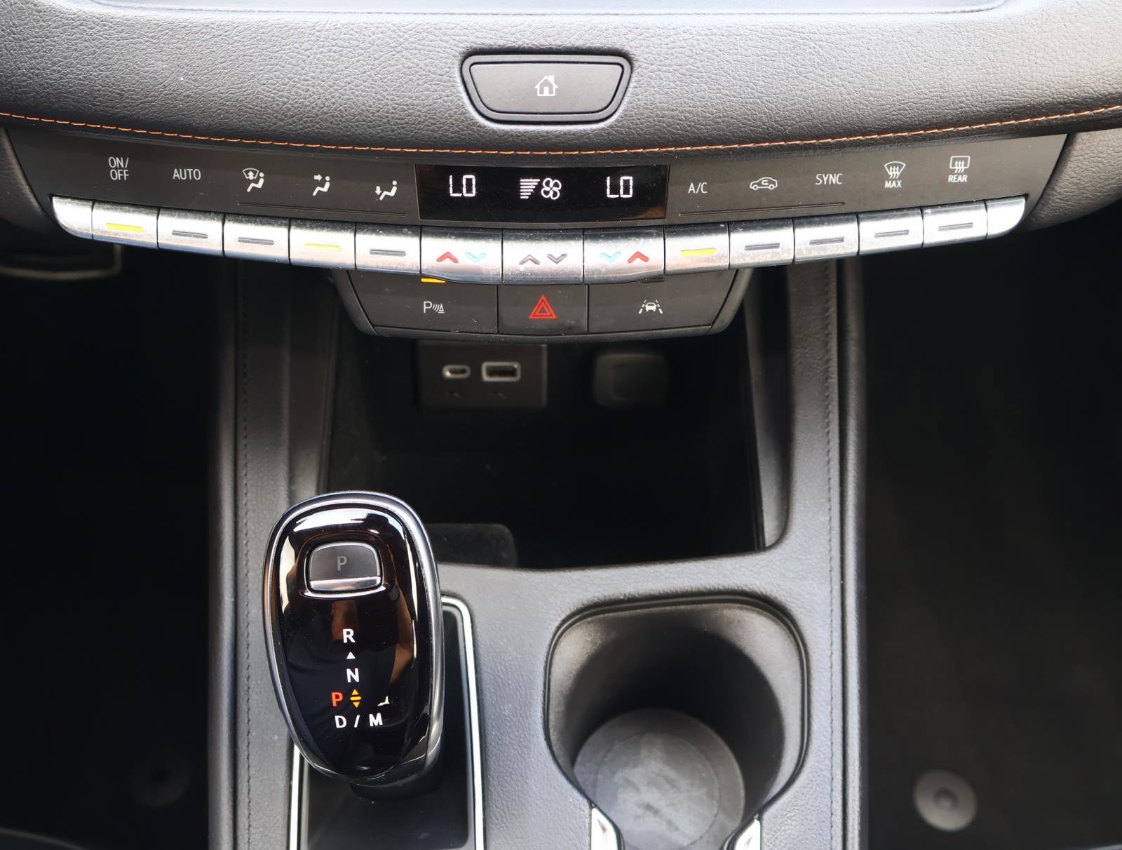 Used 2023 Crystal White Tricoat Cadillac Sport image 30