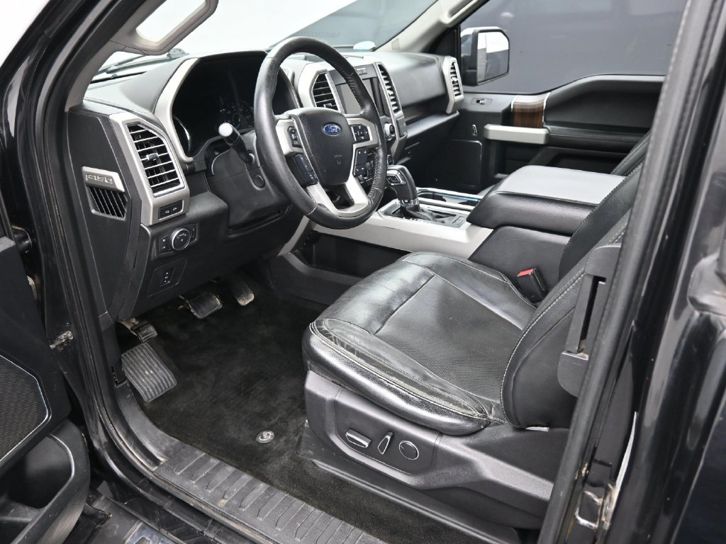 Used 2015 Black Ford Lariat image 10