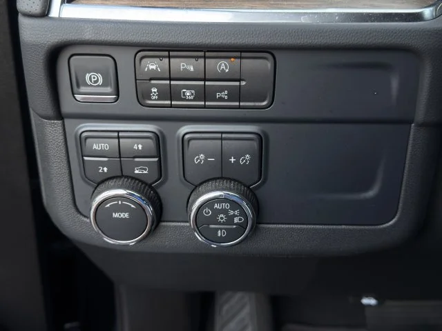 Certified Used 2025 Black Chevrolet High Country image 23