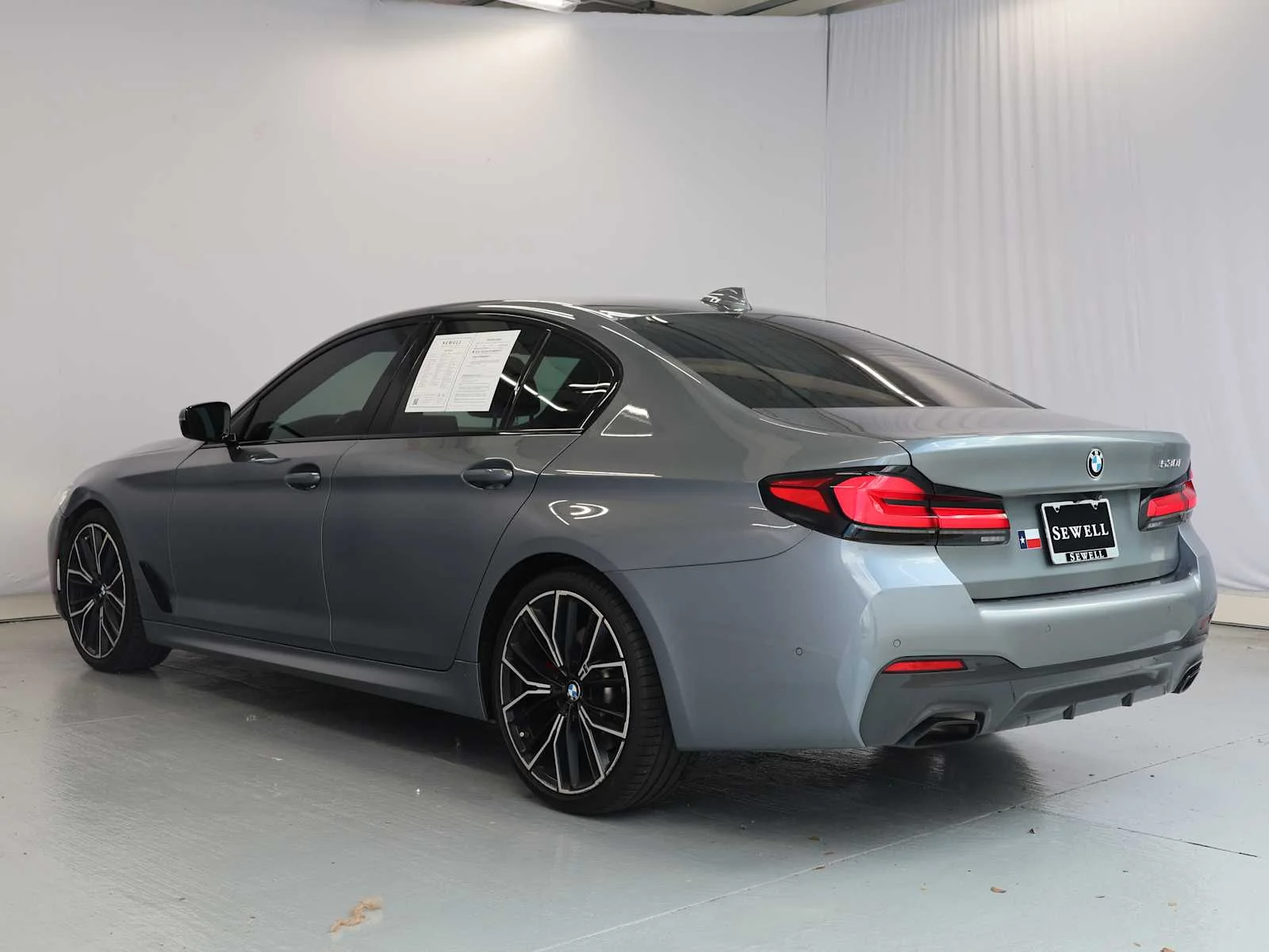 Certified Used 2022 Bluestone Metallic BMW 530i image 6