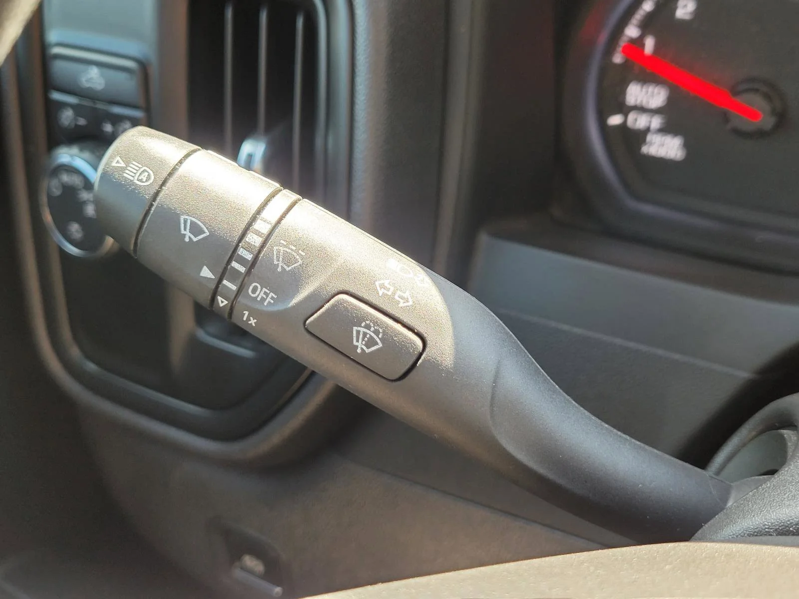 Used 2025 Riptide Blue Metallic Chevrolet Custom image 29