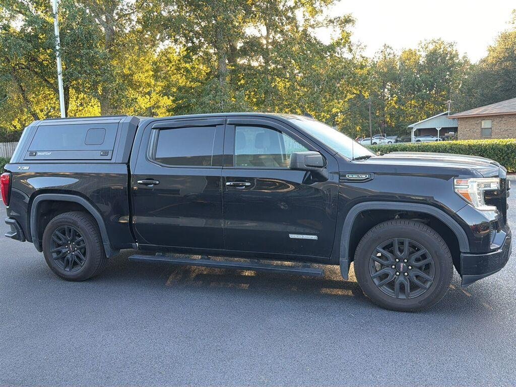 Used 2021 Onyx Black GMC Elevation image 4