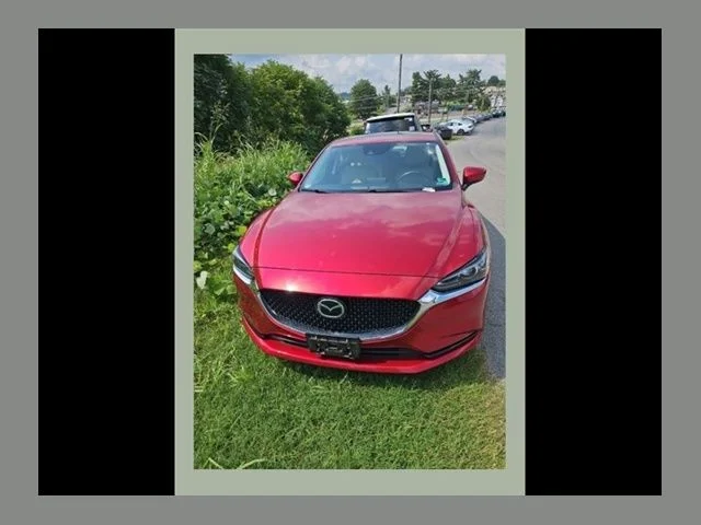 Used 2018 Red Mazda Grand Touring image 1