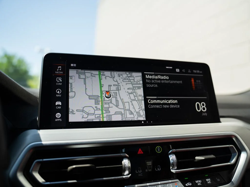 Used 2024 Gray BMW xDrive30i image 25