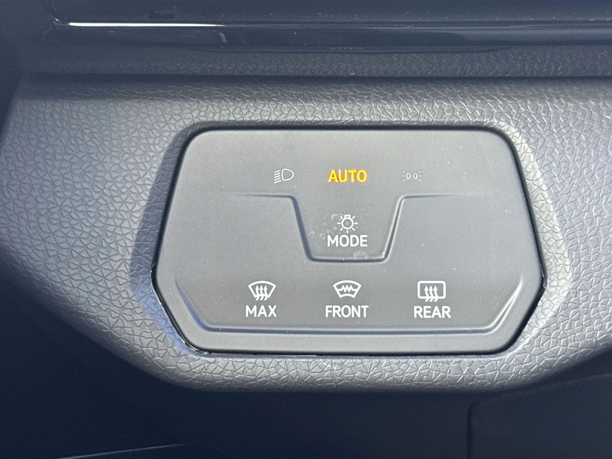 New 2026 Opal White Pearl Volkswagen Pro image 14