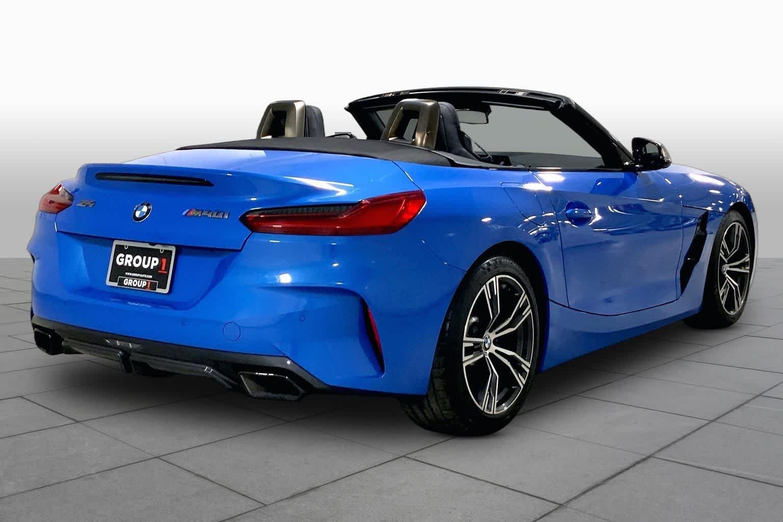 Used 2020 Misano Blue Metallic BMW sDriveM40i image 12